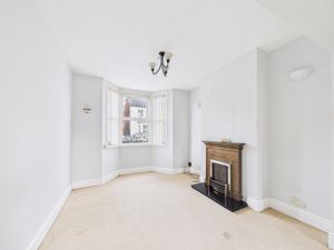 Lounge- click for photo gallery